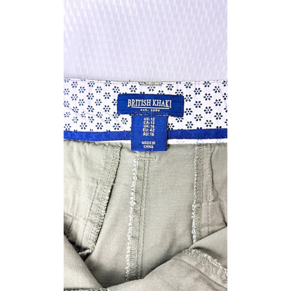 Vintage British Green Khaki Women's Chino Shorts Size 12 Regular Zip Closure